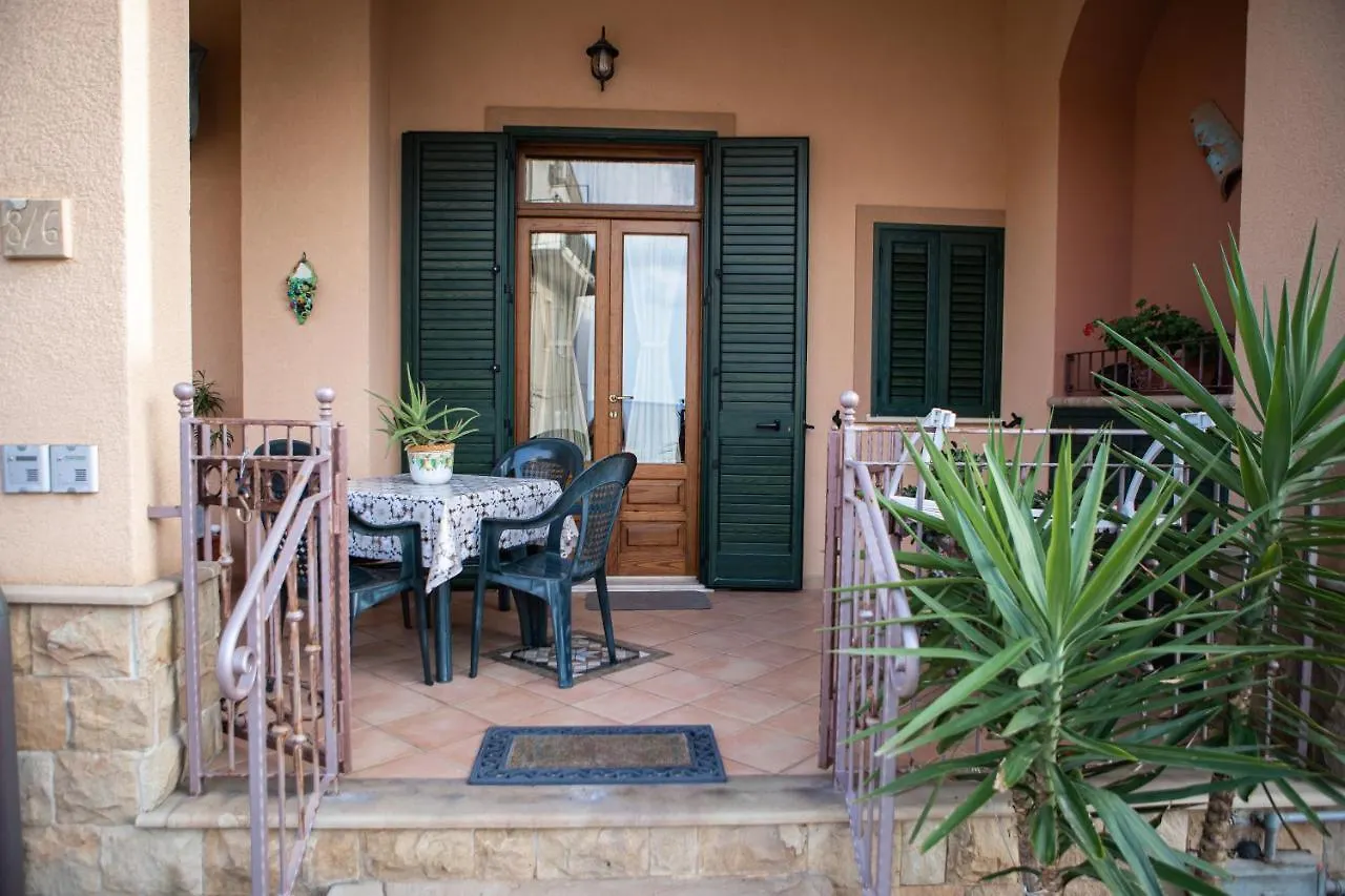 Casa Caronia Marina Near Cefalu